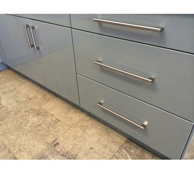 Z-Series Silver Gray Glossy